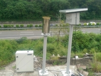 4G無線傳輸數據集錄器+太陽能板+雨量計(邊坡安裝配置圖)